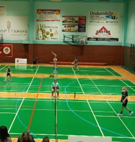 Troje badmintonistów wystartowali w turnieju 